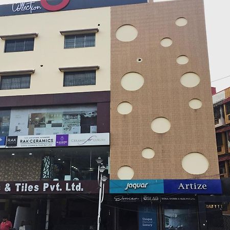 Super Collection O Gokul Residency Near Emami City Dumdum Opposite Raja Palace Hotel Dam Dam Luaran gambar