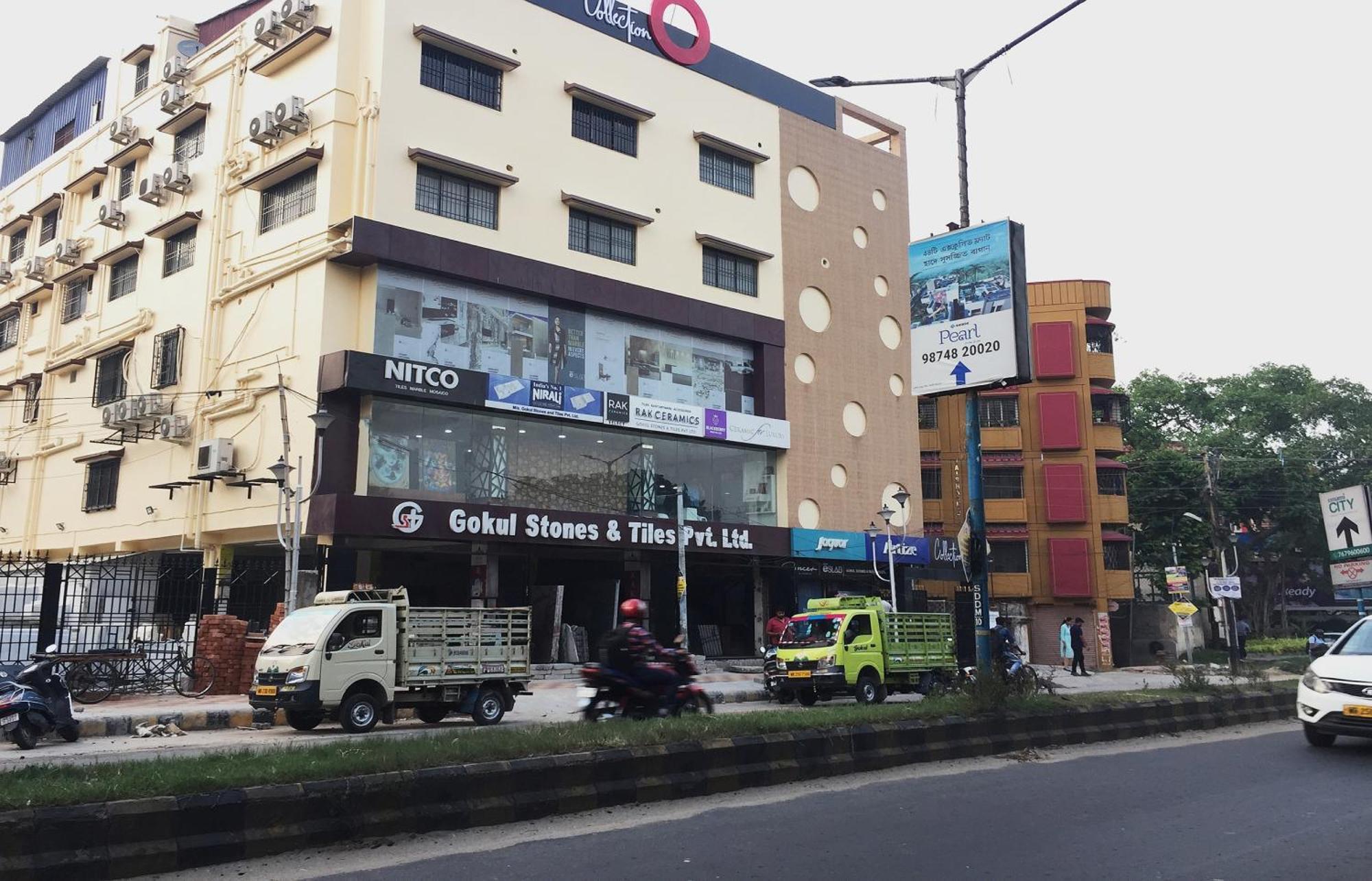 Super Collection O Gokul Residency Near Emami City Dumdum Opposite Raja Palace Hotel Dam Dam Luaran gambar